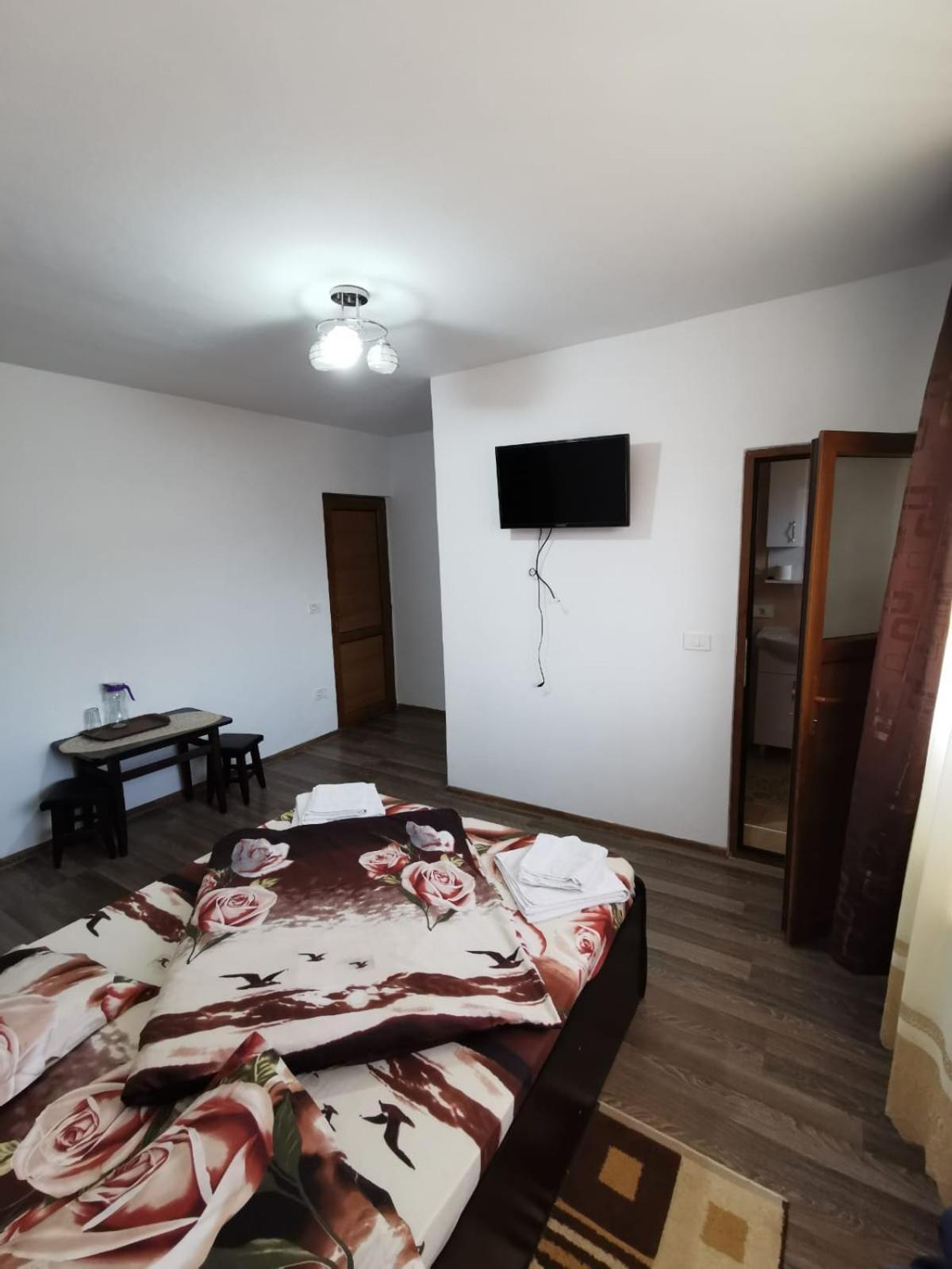 Pensiunea Cristina Vişeu de Sus Zimmer foto